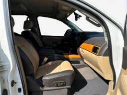 
										2013 Nissan Armada Platinum 4X4 full									