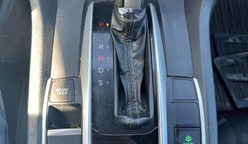 
								2019 Honda Civic Sport full									
