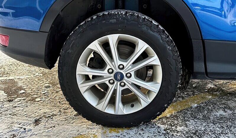 
								2018 Ford Escape SE AWD full									