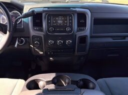
										2017 Ram 1500 Express 5.7L Hemi Crew Cab 4X4 full									