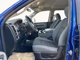 
										2019 Ram 1500 Classic SLT 5.7L Hemi Crew Cab 4X4 full									