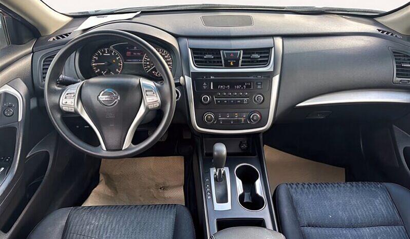 
								2017 Nissan Altima full									