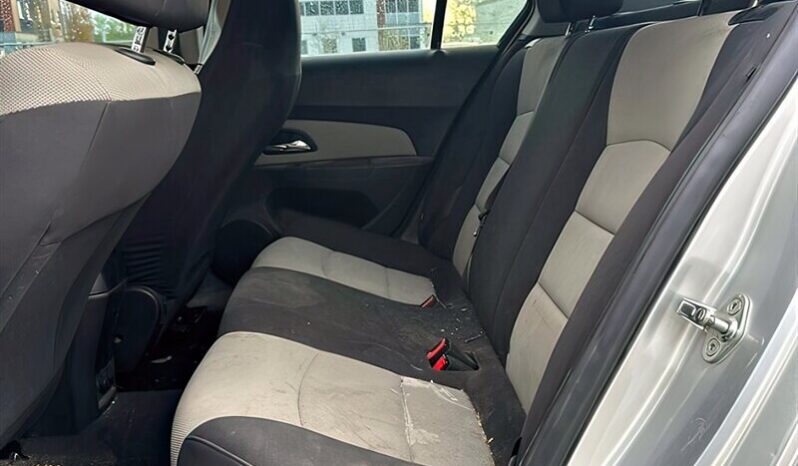 
								2016 Chevrolet Cruze Limited LS full									
