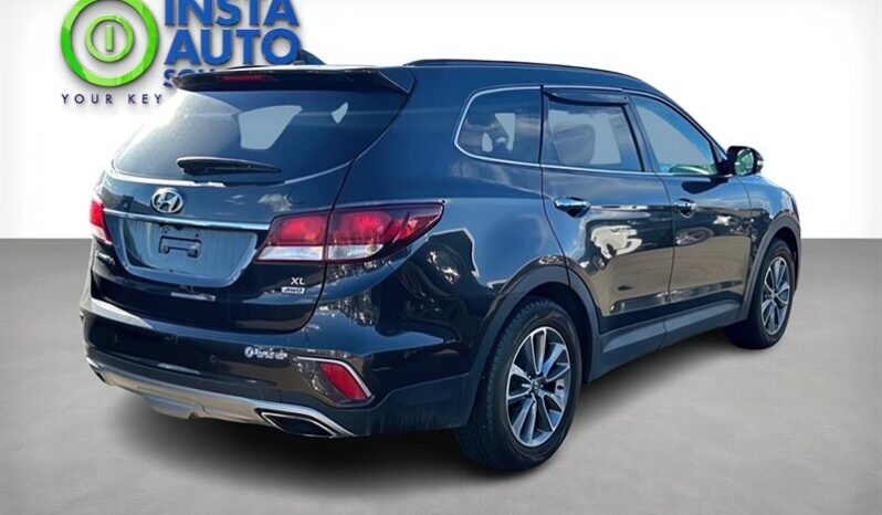 
								2017 Hyundai Santa Fe Limited AWD full									