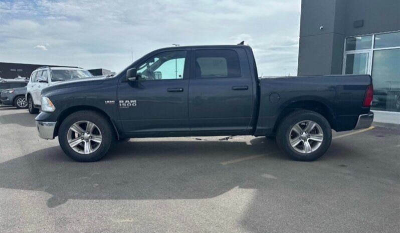 
								2019 Ram 1500 Classic SLT 5.7L Hemi Crew Cab 4X4 full									