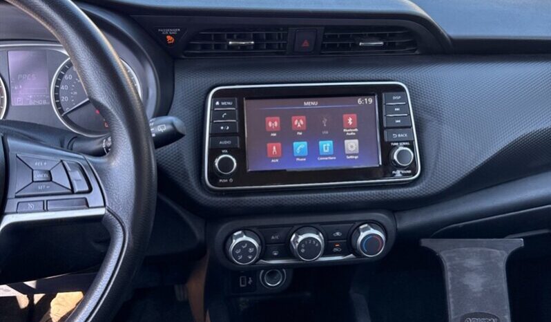 
								2022 Nissan Kicks S full									