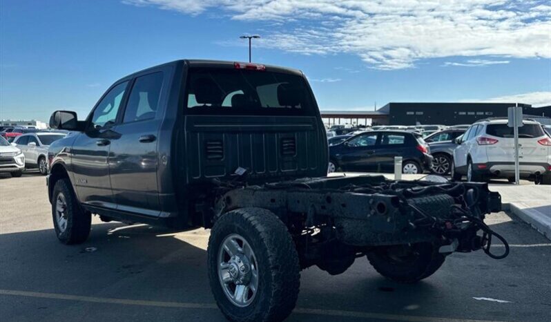 
								2020 Ram 2500 Big Horn 6.4L Hemi Crew Cab 4X4 full									