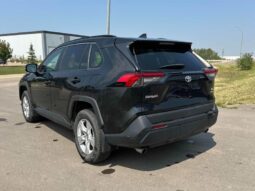 
										2019 Toyota RAV4 LE AWD full									