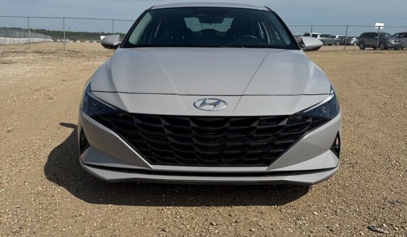 
								2023 Hyundai Elantra Preferred full									