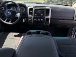 
										2019 Ram 1500 Classic SLT 5.7L Hemi Crew Cab 4X4 full									