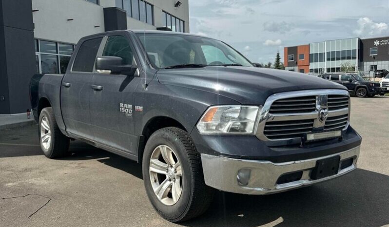 
								2019 Ram 1500 Classic SLT 5.7L Hemi Crew Cab 4X4 full									