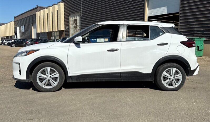 
								2022 Nissan Kicks S full									