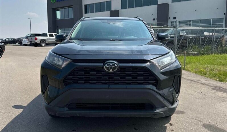 
								2019 Toyota RAV4 LE AWD full									