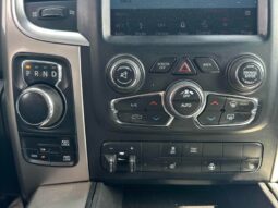 
										2019 Ram 1500 Classic SLT 5.7L Hemi Crew Cab 4X4 full									