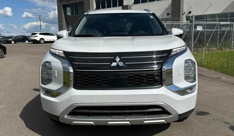 
								2024 Mitsubishi Outlander SE AWD full									