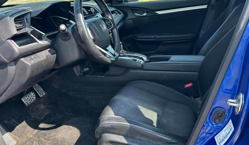 
								2019 Honda Civic Sport full									