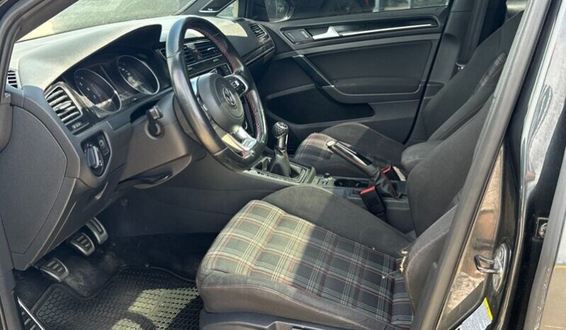 
								2015 Volkswagen Golf GTI Autobahn full									