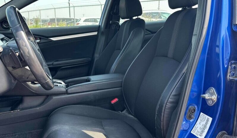 
								2019 Honda Civic Sport full									