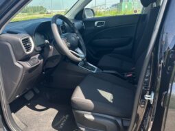 
										2023 Hyundai Venue Essential full									
