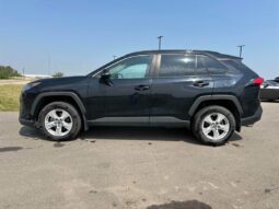 
										2019 Toyota RAV4 LE AWD full									