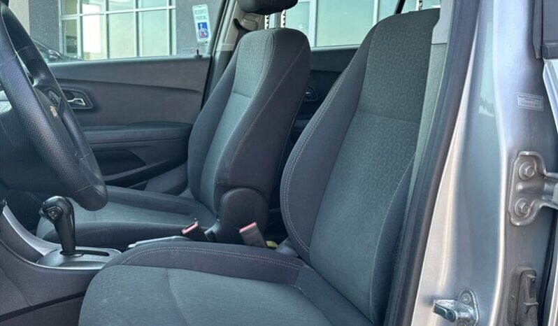 
								2018 Chevrolet Trax LS AWD full									