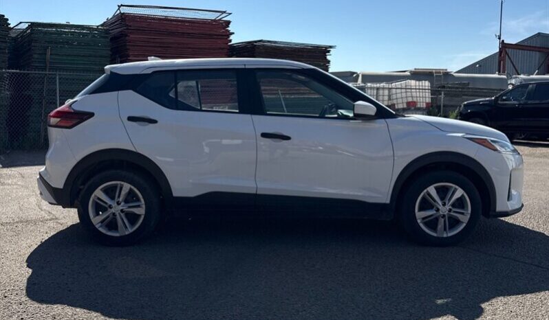 
								2022 Nissan Kicks S full									