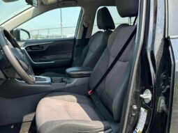 
										2019 Toyota RAV4 LE AWD full									