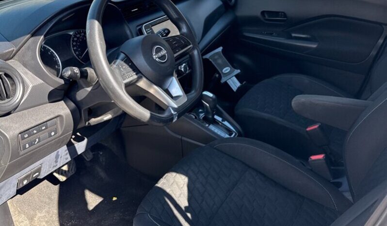 
								2022 Nissan Kicks S full									