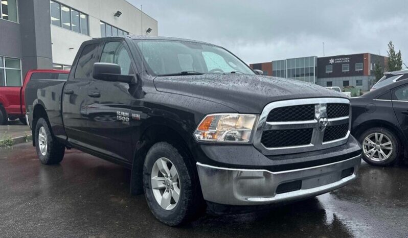 
								2019 Ram 1500 Classic SLT 5.7L Hemi Crew Cab 4X4 full									