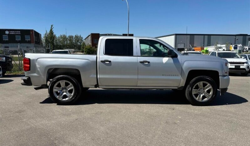 
								2018 Chevrolet Silverado 1500 Custom Crew Cab 4X4 full									