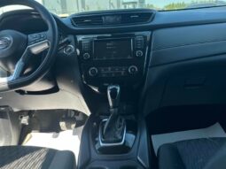 
										2020 Nissan Rogues SV AWD full									