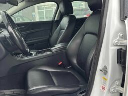 2018 Jaguar XE 25t Premium AWD full