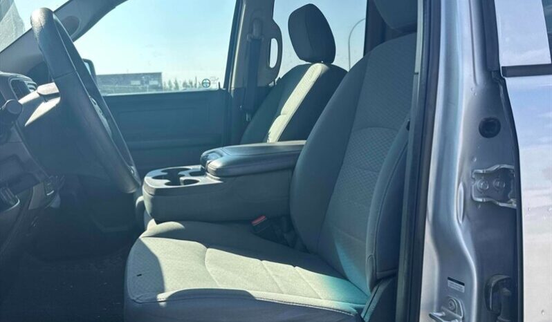 
								2018 Ram 1500 Express Ext. Cab 4X4 full									