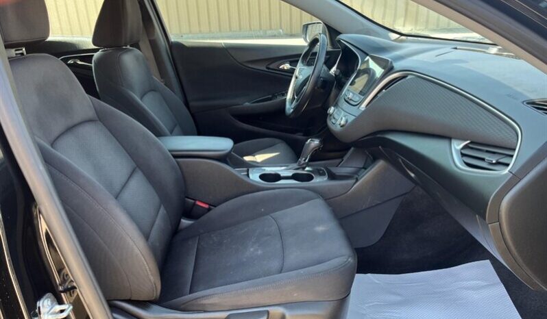 2019 Chevrolet Malibu RS full