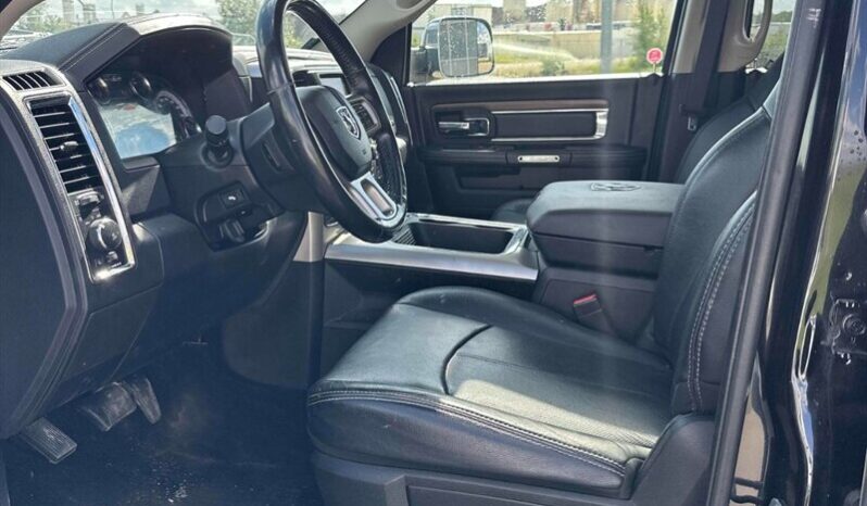 
								2018 Ram 1500 Laramie 5.7L Hemi Crew Cab 4×4 full									