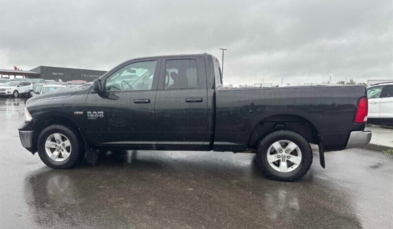 
								2019 Ram 1500 Classic SLT 5.7L Hemi Crew Cab 4X4 full									