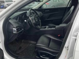 2018 Jaguar XE 25t Premium AWD full