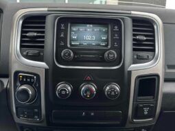 
										2019 Ram 1500 Classic SLT 5.7L Hemi Crew Cab 4X4 full									