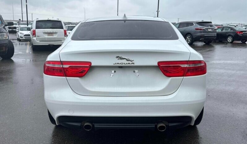 2018 Jaguar XE 25t Premium AWD full
