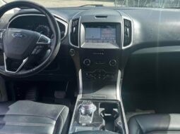
										2019 Ford Edge SEL AWD full									