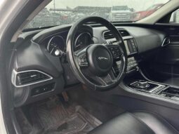 2018 Jaguar XE 25t Premium AWD full