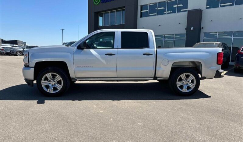 
								2018 Chevrolet Silverado 1500 Custom Crew Cab 4X4 full									