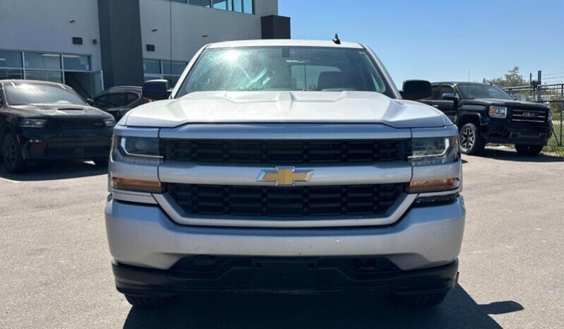 
								2018 Chevrolet Silverado 1500 Custom Crew Cab 4X4 full									