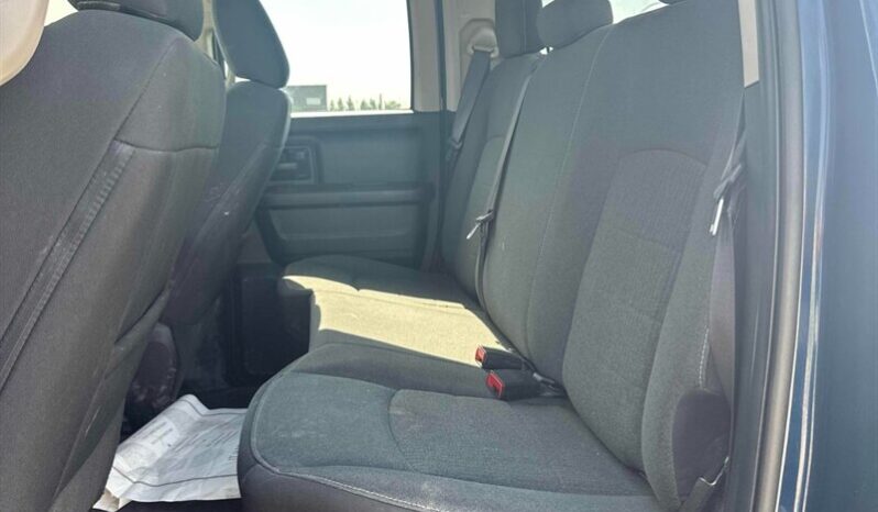 
								2021 Ram 1500 Classic Express Ext. Cab 4×4 full									