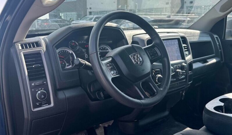 
								2021 Ram 1500 Classic Express Ext. Cab 4×4 full									