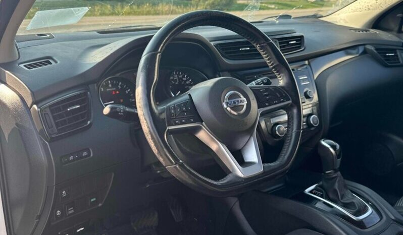 
								2018 Nissan Qashqai SV AWD full									