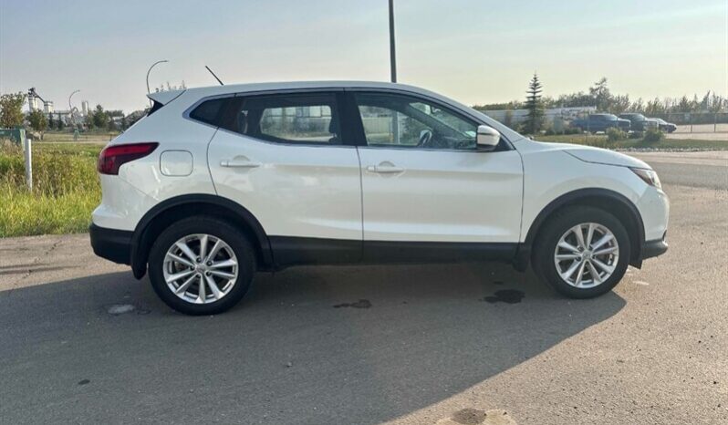 
								2018 Nissan Qashqai SV AWD full									