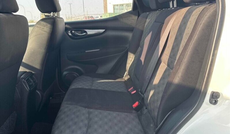 
								2018 Nissan Qashqai SV AWD full									