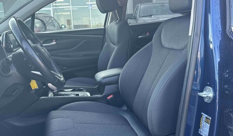 
								2020 Hyundai Santa Fe Essential 2.4L AWD full									