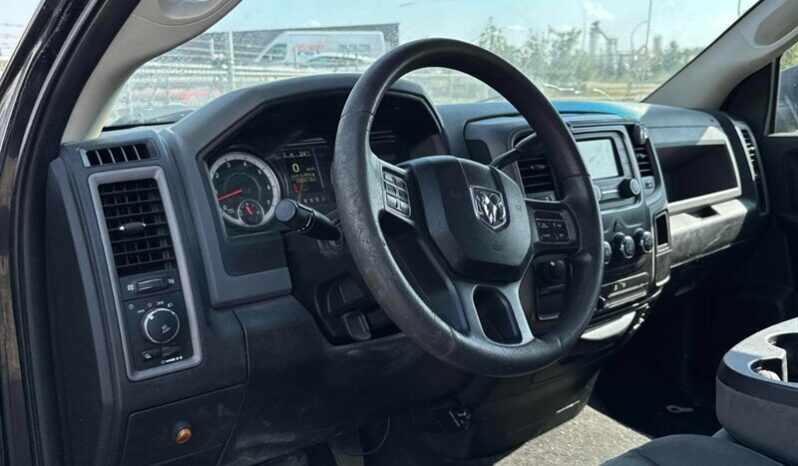 
								2017 Ram 1500 Express 5.7L Hemi Ext. Cab 4×4 full									